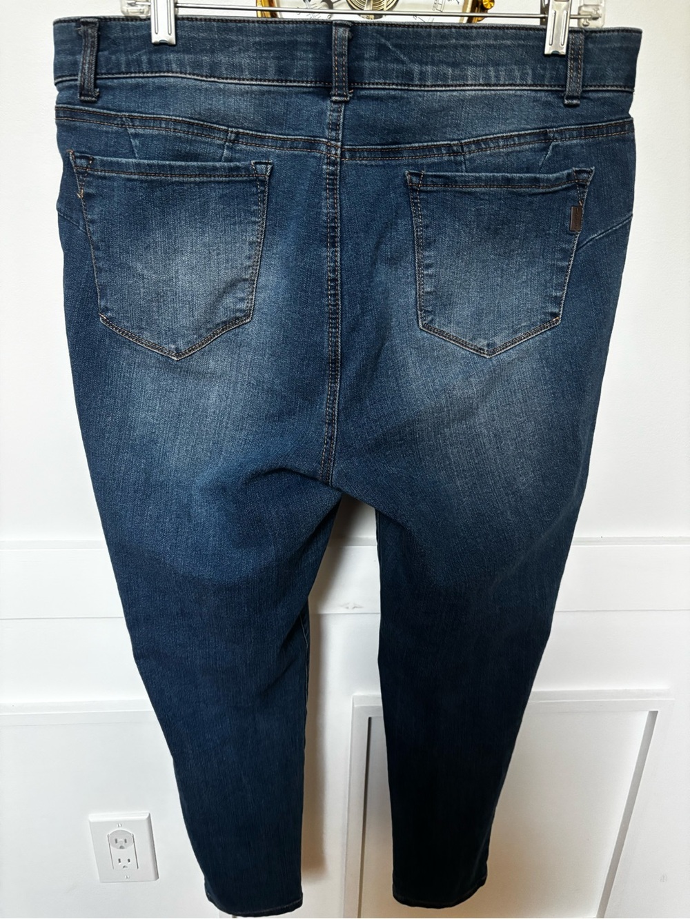 Dark Wash Blue Women's Skinny Jeans size 31 - Picture 9 of 10
